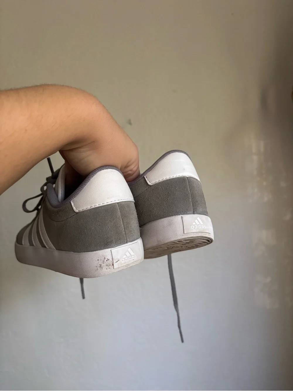 adidas Gray Suede boy’s Sneakers with White Stripes